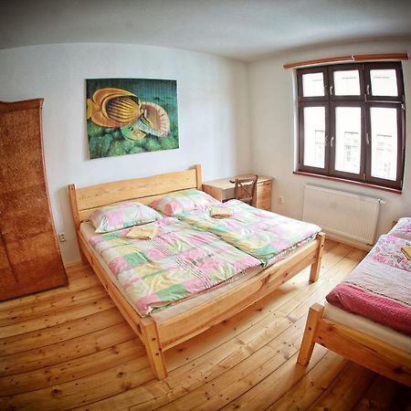 Hostel Singer Pub Ceske Budejovice Exterior foto