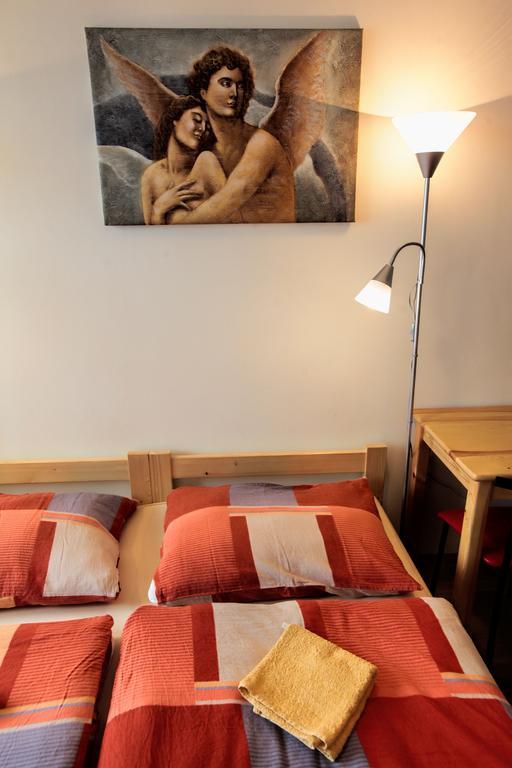 Hostel Singer Pub Ceske Budejovice Cameră foto